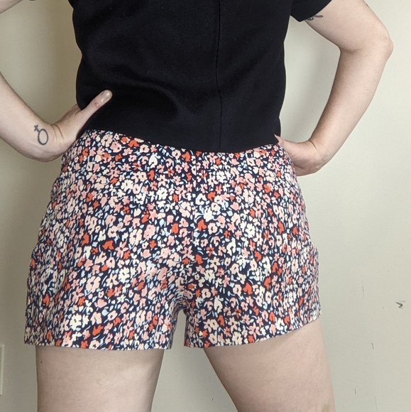 BCBG summer short shorts - Picture 3 of 6